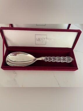 Mikasa Rousseau serving spoon